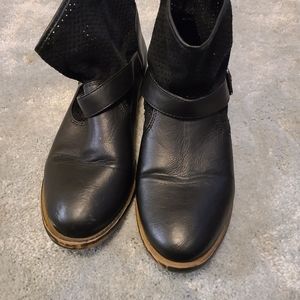 Unionbay black ankle boots